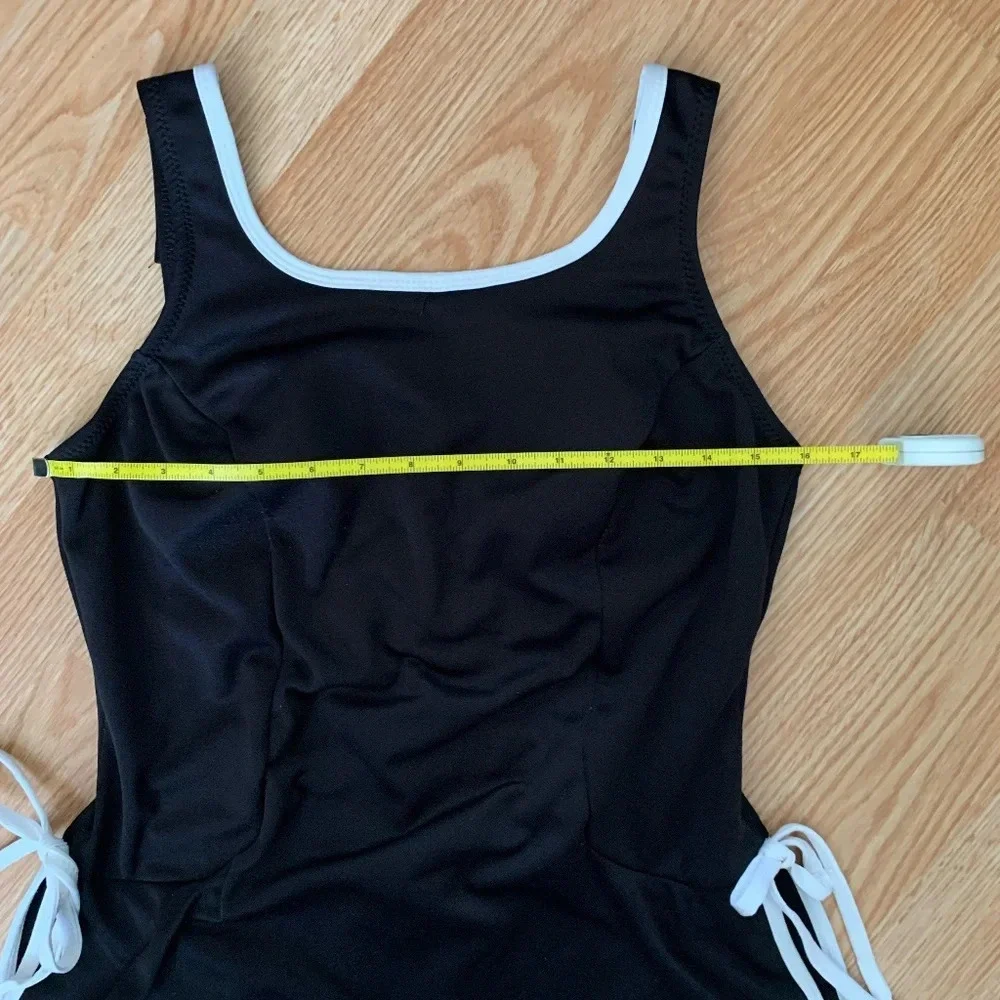 T.H.E. Swimwear Vintage One-Piece Black & White Swimsuit w/ Skirt Size 10